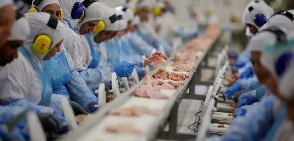 Tarifaço de Trump ameaça R$ 30 bilhões do agronegócio brasileiro