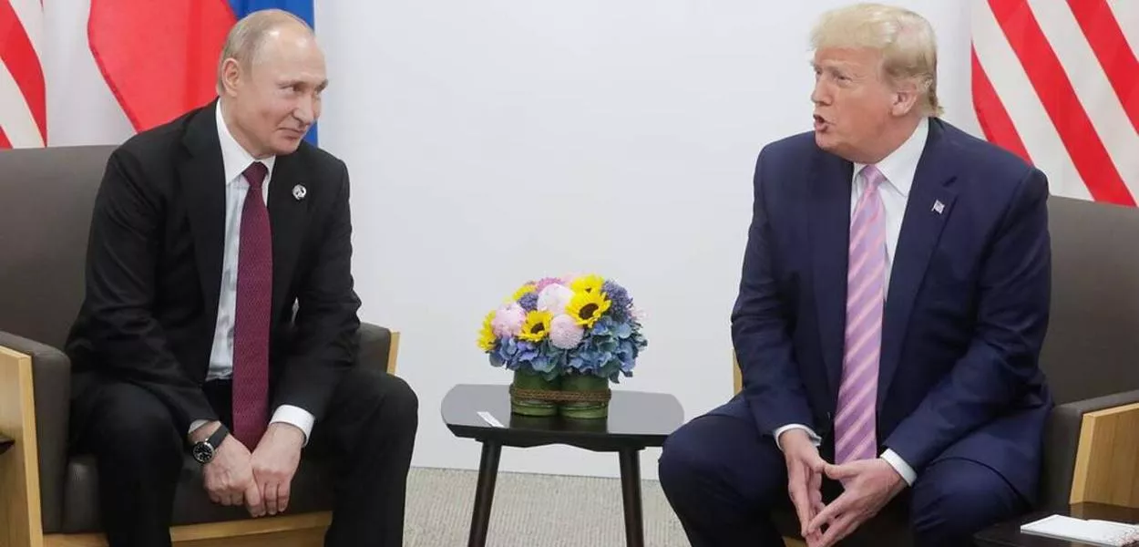 Putin afirma a Trump que a Rússia não recuará de seus objetivos na Ucrânia