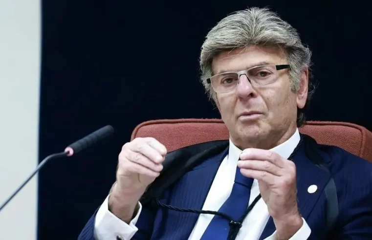 Fux pede correções em voto sobre Jair Bolsonaro antes da publicação do acórdão