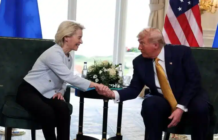 EUA e UE fecham acordo robusto com tarifa de 15 % sobre produtos europeus