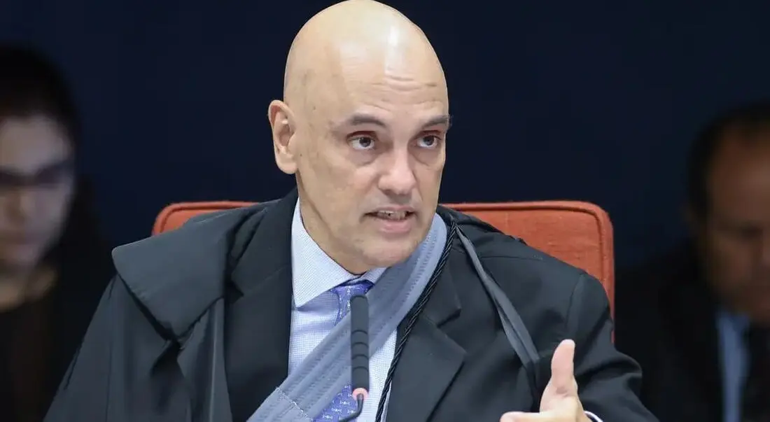 Moraes corta resposta de advogado bolsonarista com ordem direta no STF