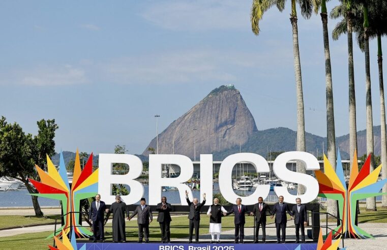 Por que Trump teme o BRICS: ameaça ao dólar e poder global
