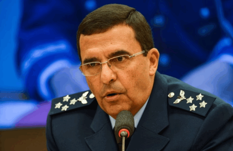 Baptista diz ter recebido de Bolsonaro relatório impresso sobre urnas