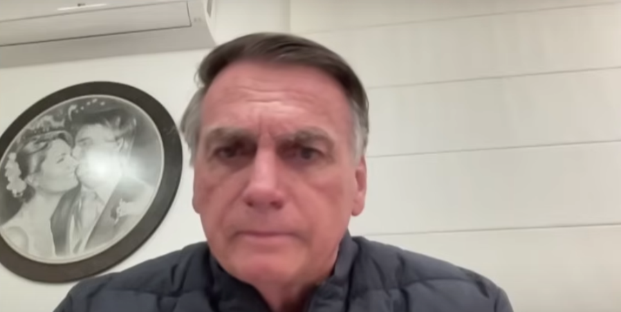 Bolsonaro amplia críticas ao BRICS e faz duras declarações em entrevista à CNN Arena