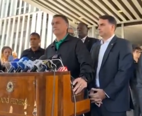 Bolsonaro já admite derrota no STF: “Não tenho alternativa”