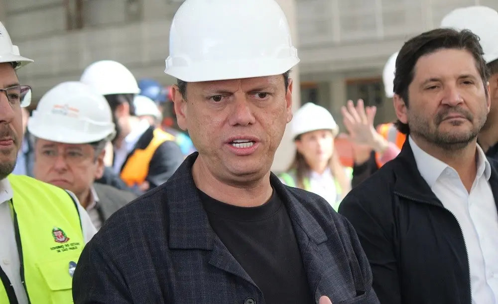 Depois de aplaudir Trump, Tarcísio corre a Washington — e Brasil se fortalece com soberania comercial