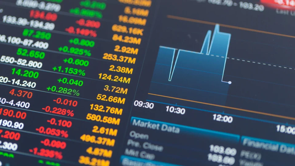 Movimentação suspeita: R$ 6,6 bi foram negociados na Bolsa 75 minutos antes do “tarifaço”