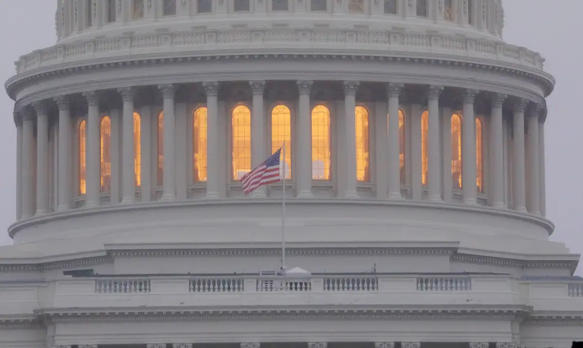 Criador da Lei Magnitsky, critica uso da norma contra Moraes como “vingança política”