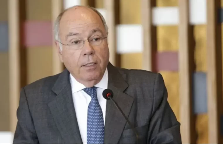 Chanceler Mauro Vieira avisa a Trump que está nos EUA para negociar o “tarifaço”