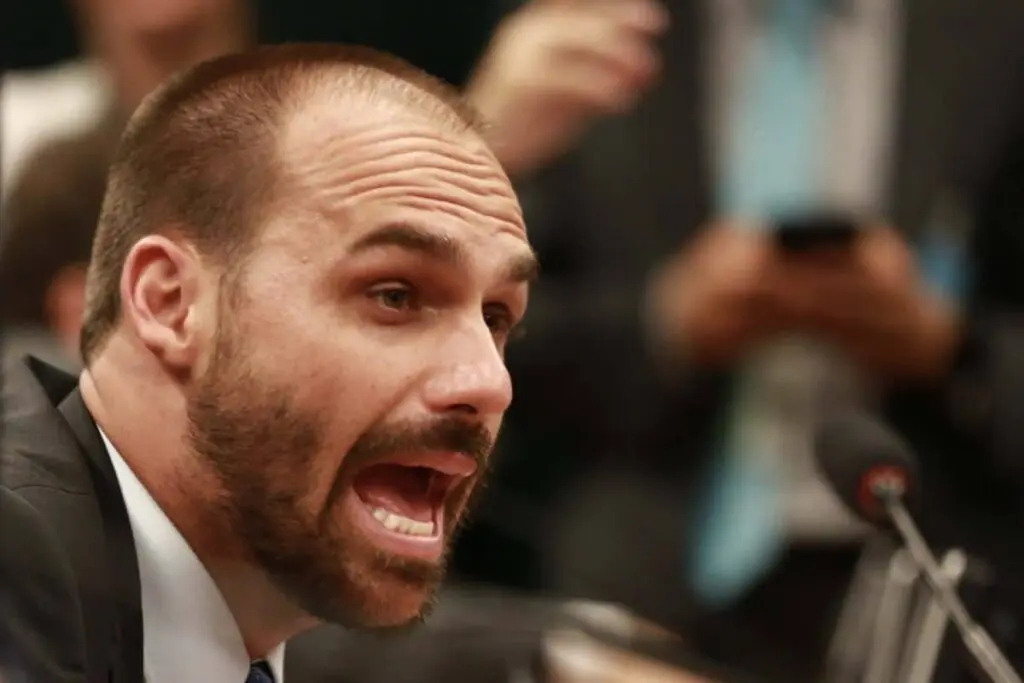 Pesquisa Quaest confirma: Eduardo Bolsonaro é o maior cabo eleitoral de Lula