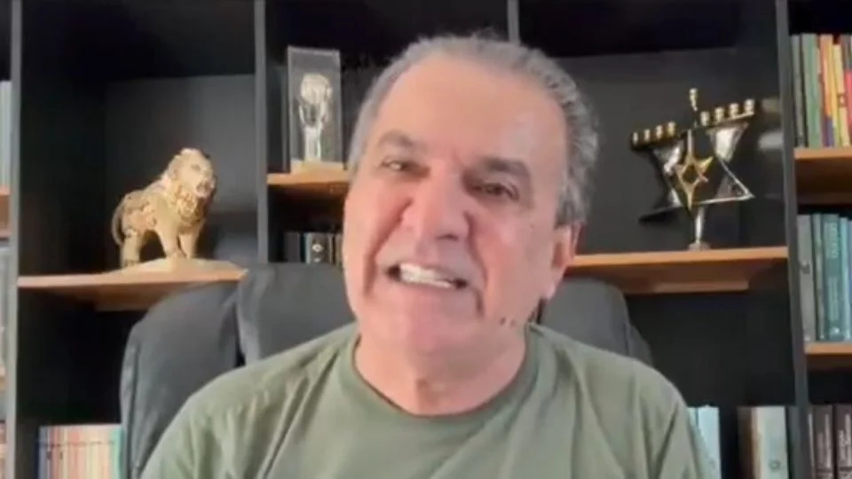 Silas Malafaia exalta perseguição judicial e promove Bolsonaro e Eduardo com discurso de vitimização