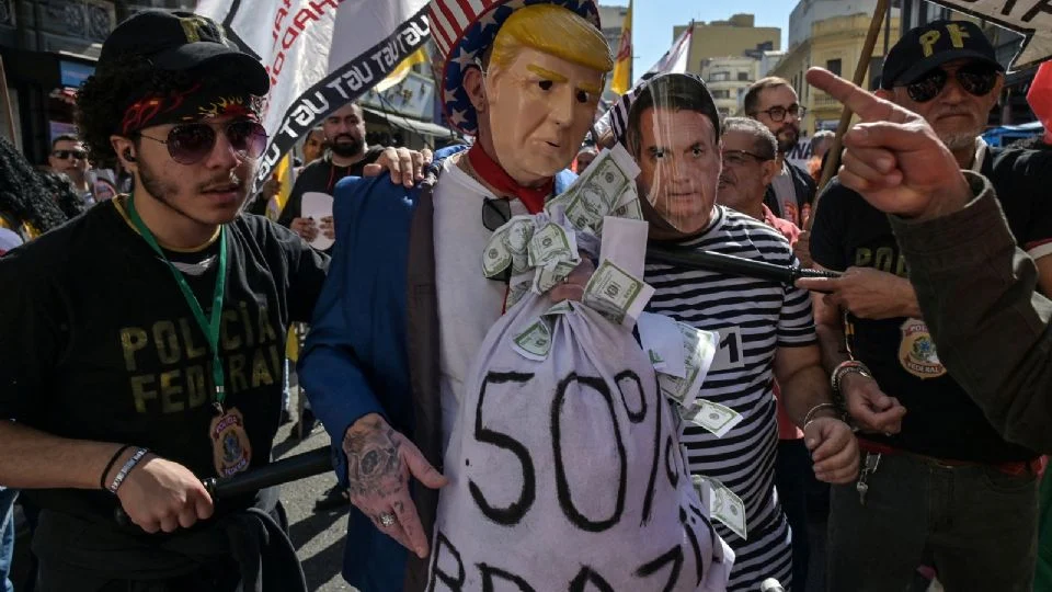 Governo Lula anuncia investigação sobre manipulação bilionária do dólar antes do “tarifaço” de Trump