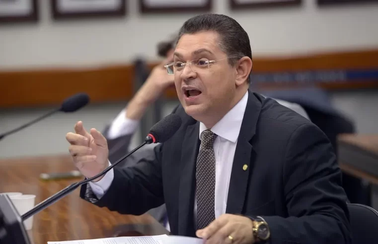 PL acelera anistia a golpistas e pressiona STF antes do recesso