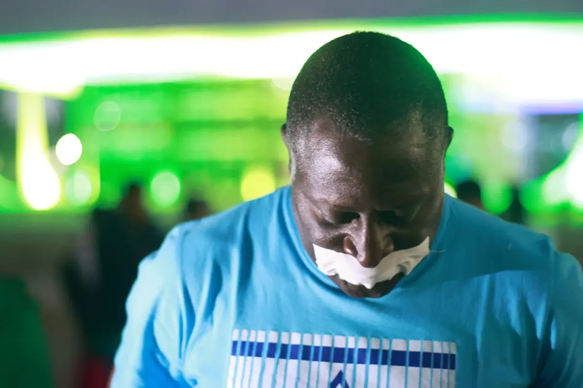 Hélio Negão retoma “jejum de palavras” em defesa de Bolsonaro diante do STF