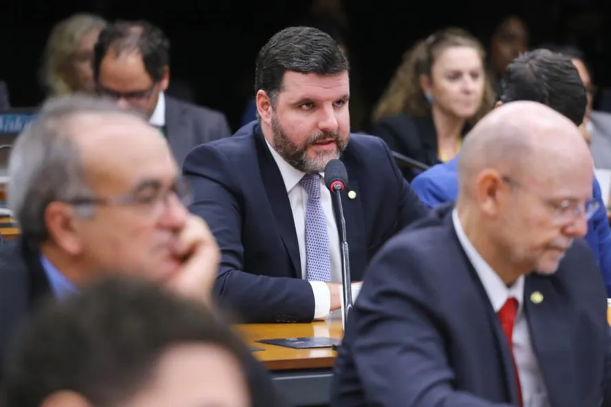 Aliados de Bolsonaro temem prejuízo político e econômico com tarifa dos EUA