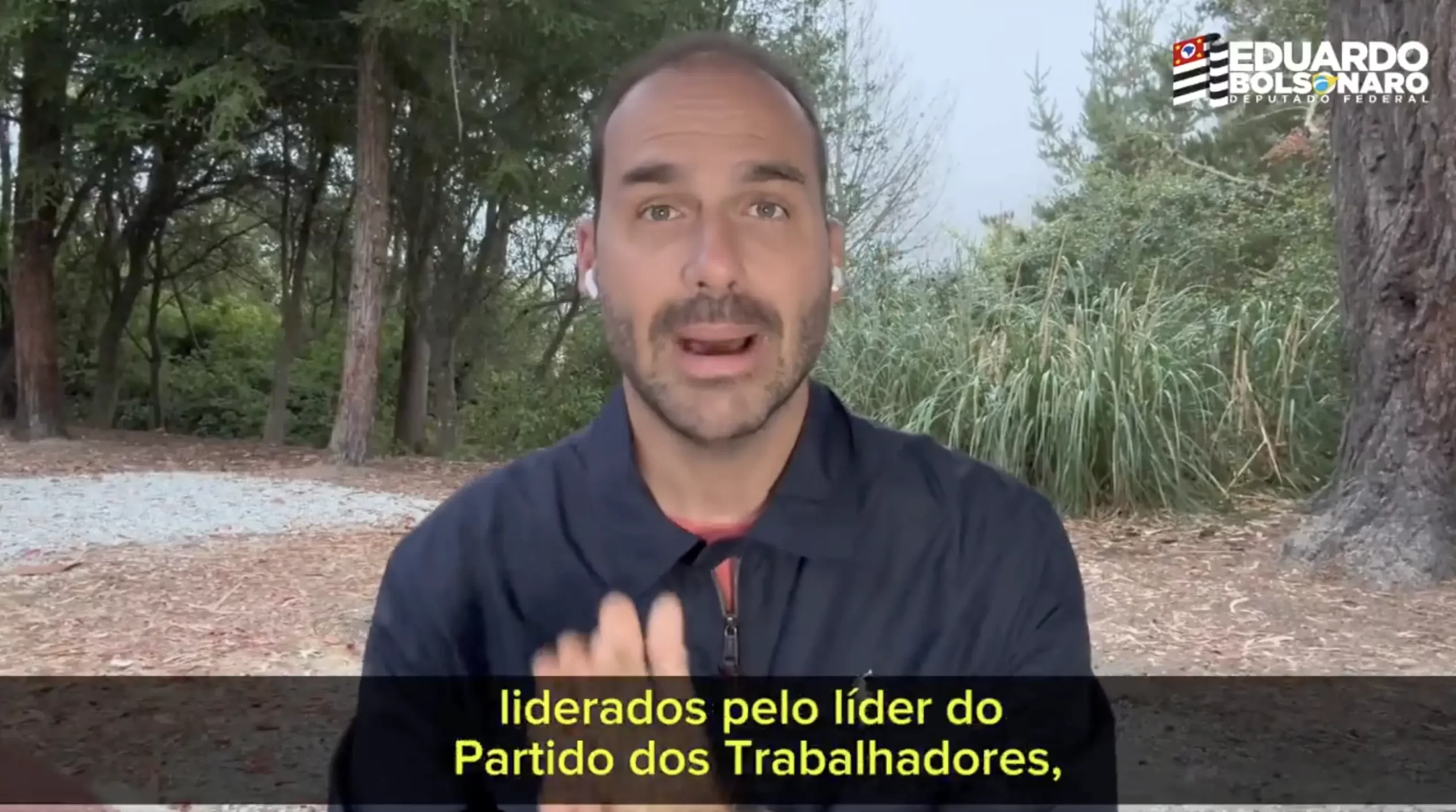 Eduardo Bolsonaro pede “cabeça” de Moraes e clama por “sangue sem concessões”