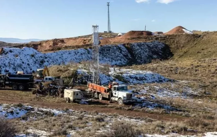 Brasil desponta no tabuleiro geopolítico com terras raras e enfrenta pressão dos EUA