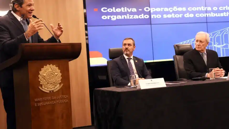 Setor de combustíveis exige leis duras após megaoperação revelar esquema bilionário do PCC