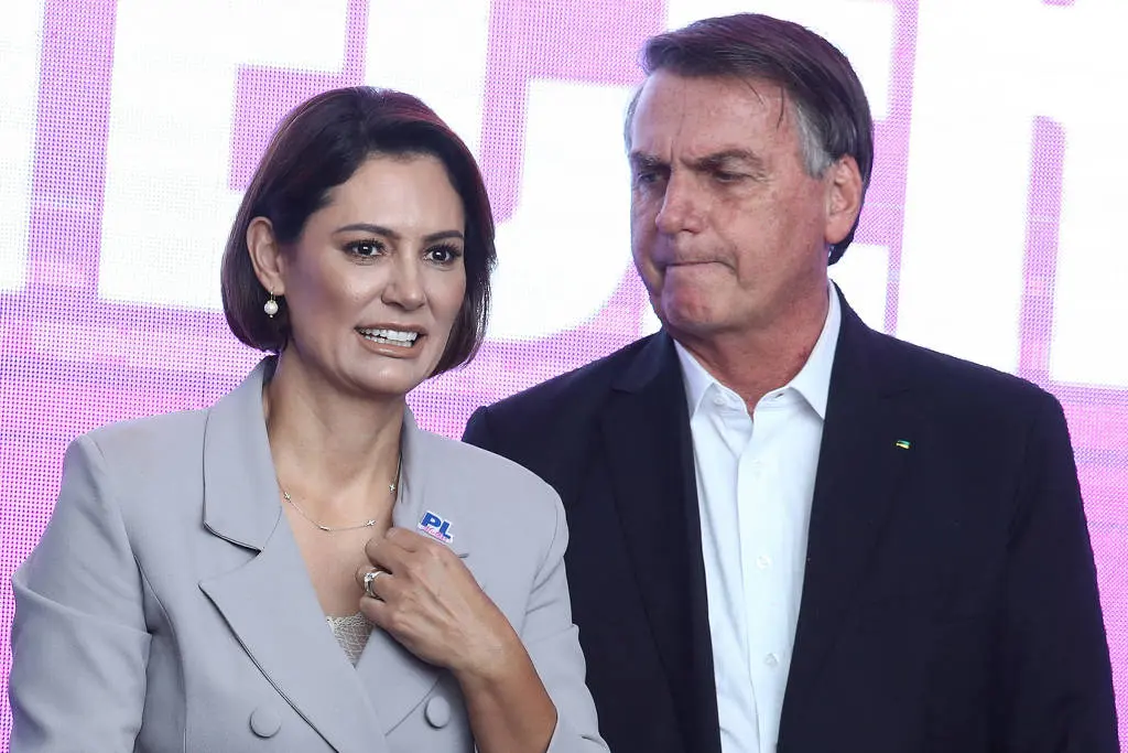 Michelle Bolsonaro reage com versículo bíblico após prisão de Bolsonaro