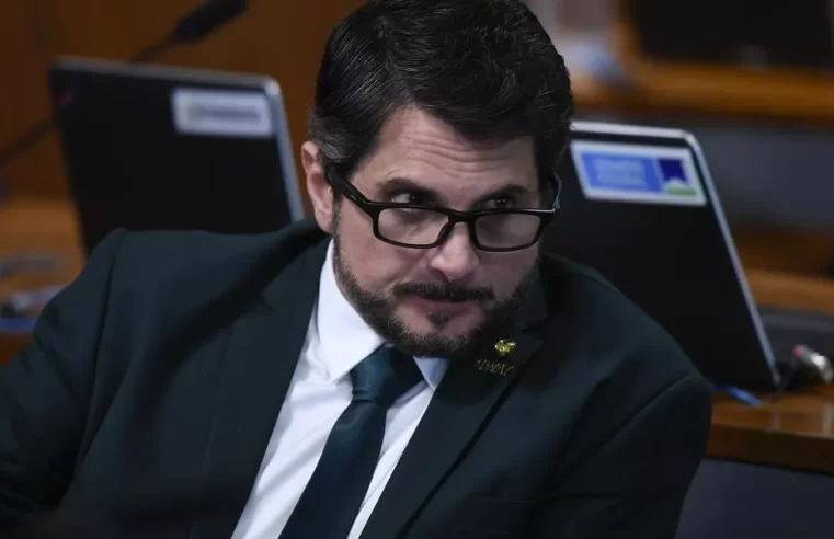 Moraes arrebenta impunidade de Marcos do Val: salário, passaporte, tornozeleira e gabinete bloqueados