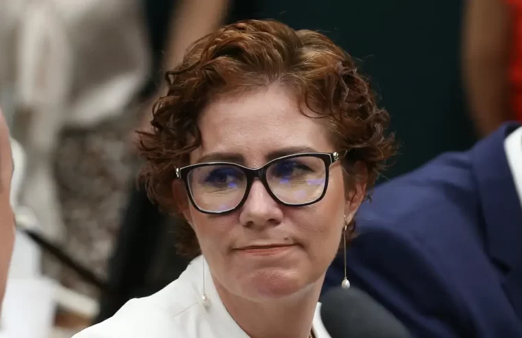 Estado de Saúde não convence e Justiça Italiana mantém a prisão de Carla Zambelli na Itália