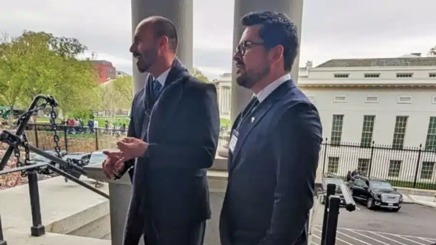 Eduardo e Figueiredo articulam ida a Washington enquanto Bolsonaro é julgado