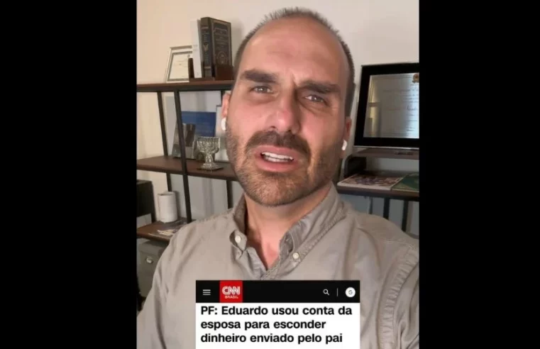Eduardo Bolsonaro se faz de vítima: “É me chamar de burro”, critica reportagem da CNN