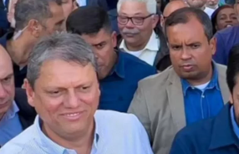 Capitão da PM ligado ao PCC integrou 25 comitivas de Tarcísio e volta ao ativo após prisão