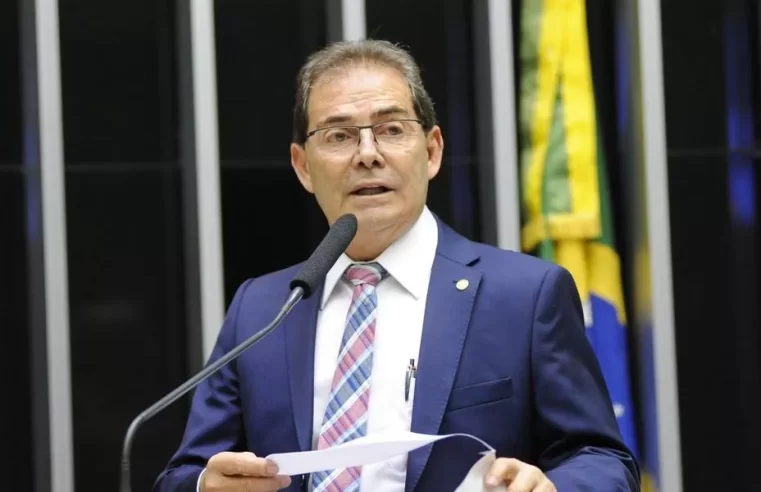 Relator admite rever projeto de anistia após sanções dos EUA contra esposa de Moraes