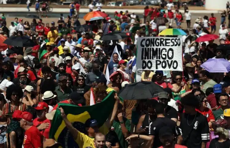CCJ do Senado rejeita por unanimidade a “PEC da Blindagem” e põe fim ao debate