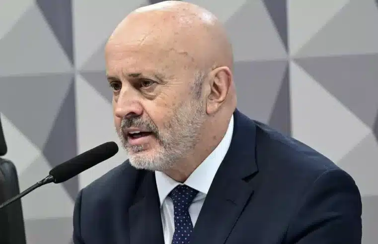 CPMI do INSS vive sessão tumultuada com “Careca do INSS”: bate-boca, prisão e quebra de sigilo aprovados