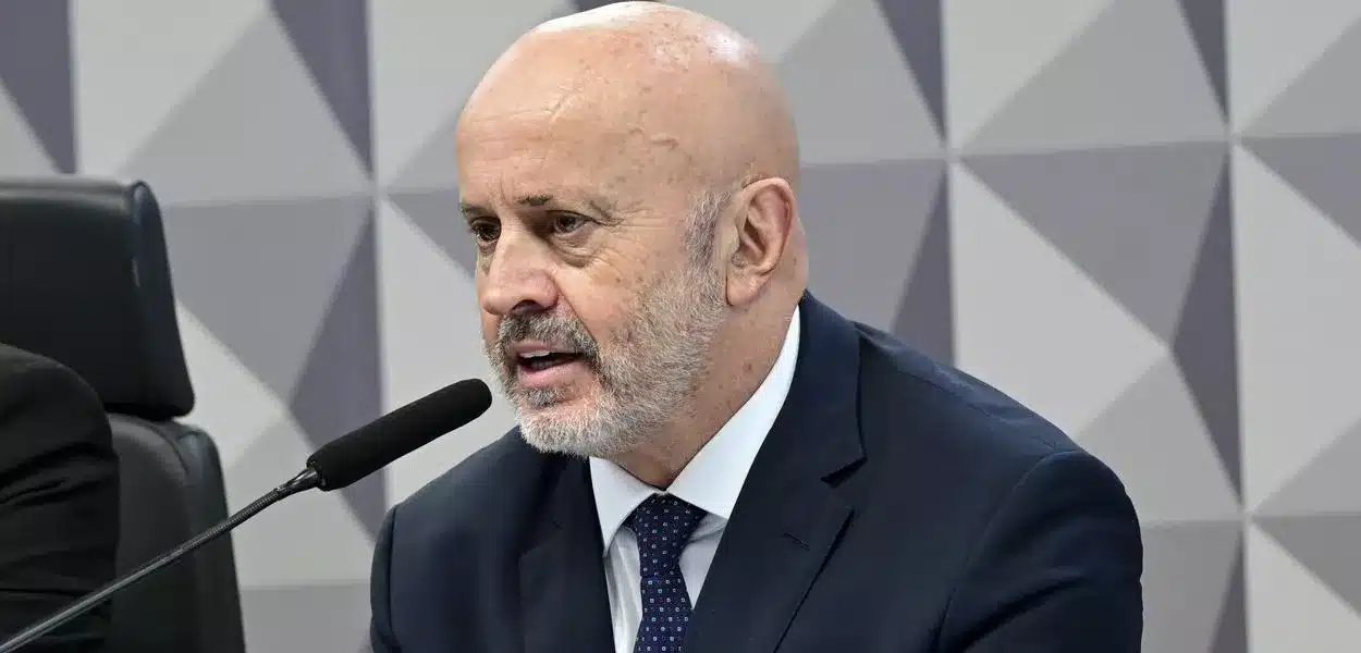 CPMI do INSS vive sessão tumultuada com “Careca do INSS”: bate-boca, prisão e quebra de sigilo aprovados