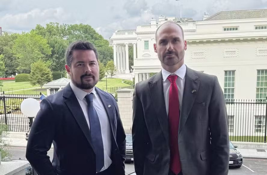 STF notifica Eduardo Bolsonaro e Paulo Figueiredo por coação; defesa tem 15 dias para responder