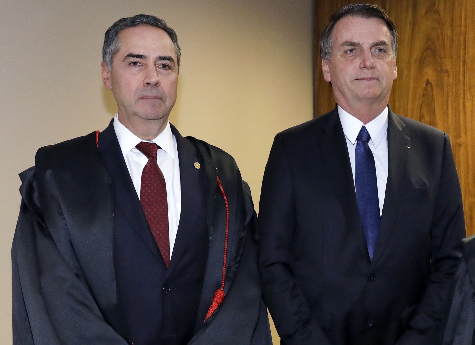 Extrema-direita recorre a Barroso para tentar sabotar condenação de Bolsonaro