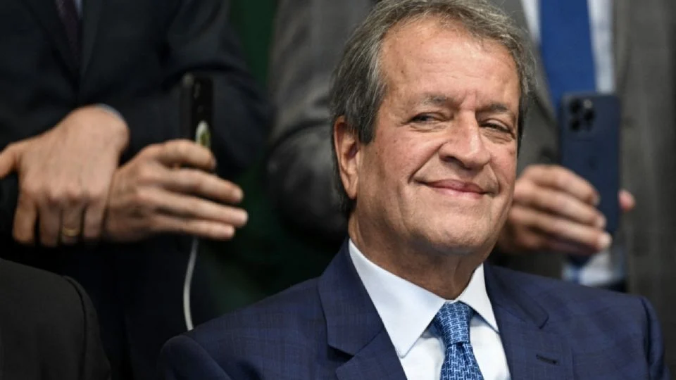 Valdemar Costa Neto comete “sincericídio” e associa facada em Bolsonaro a uso da bandeira dos EUA