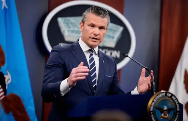 Secretário de Guerra dos EUA convoca reunião urgente com generais e almirantes