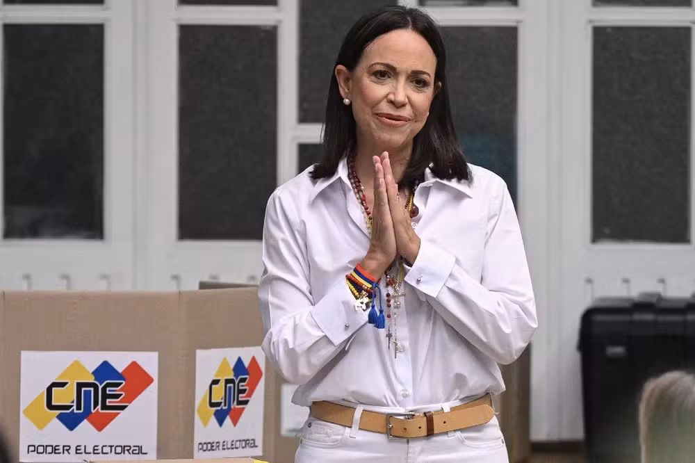 Venezuelanos questionam Nobel da Paz para María Corina Machado