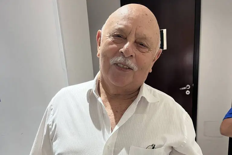 PF entra em sala de Frei Chico no sindicato, mas ignora sua mesa durante operação