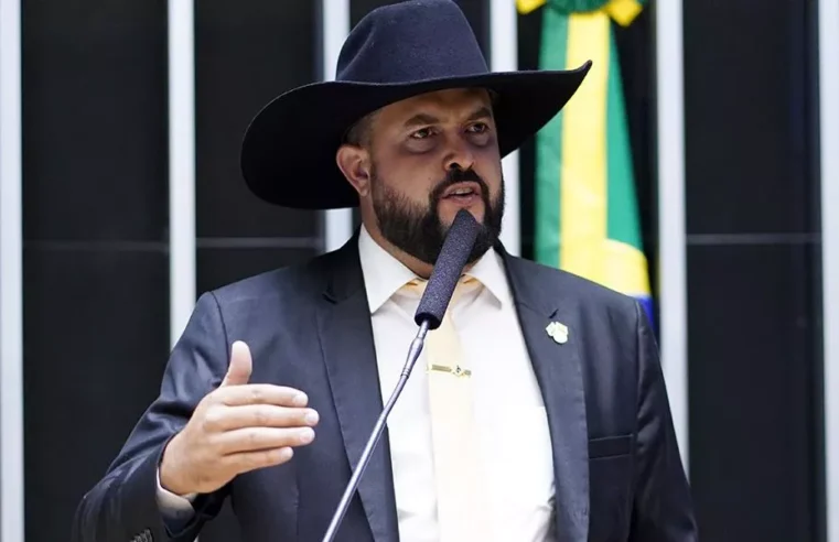 “Um vagabundo que não merece estar no STF”, fala Zé Trovão contra Alexandre de Moraes