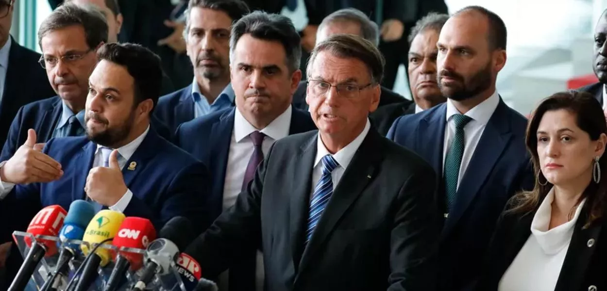 Ciro Nogueira, Jair Bolsonaro e Eduardo Bolsonaro (Foto: Isac Nóbrega/PR)