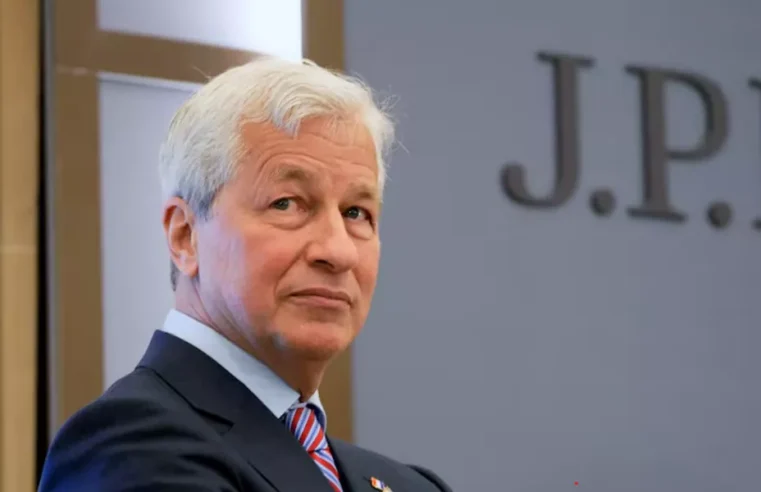 J.P. Morgan adere à agenda “América em primeiro lugar” e anuncia investimento de até US$ 10 bi