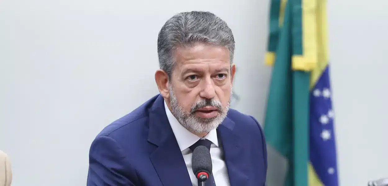 Braço direito de Arthur Lira vira alvo da PF em investigação sobre desvios de emendas parlamentares
