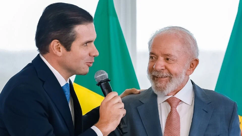 Governo Lula aposta em taxar bets e fintechs, enquanto Câmara prioriza corte de isenções