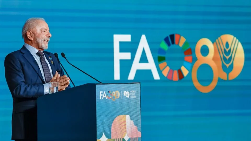 Lula propõe imposto global de 2% sobre os ricaços para erradicar a fome