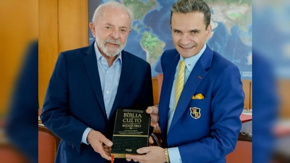 Lula costura aliança com maior denominação evangélica do Brasil