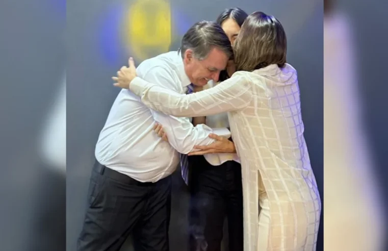 Michelle Bolsonaro fala em “injustiça” ao celebrar aniversário da filha durante prisão domiciliar de Jair Bolsonaro