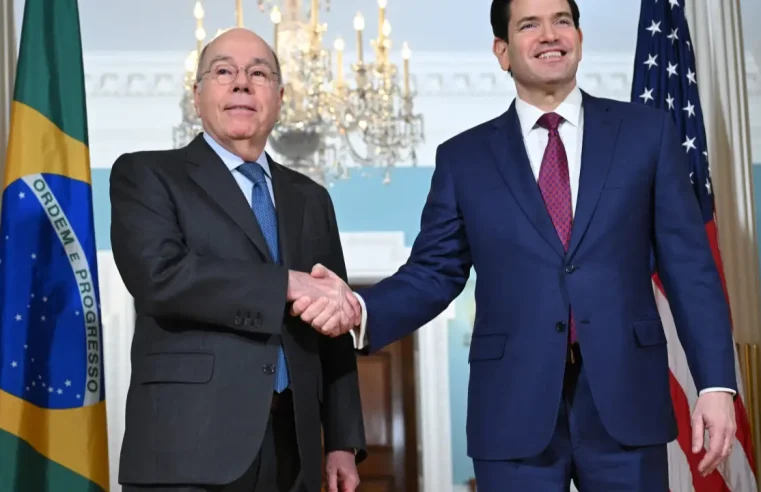Brasil avança diálogo com os EUA após “tarifaço”: Vieira e Rubio definem cronograma para acordo