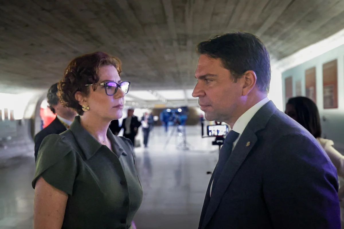 Ramagem deve repetir o roteiro de Zambelli e busca trancar ação penal na Câmara