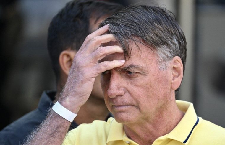 Paranoia e “escuta”: aliados de Jair Bolsonaro dizem que ex-presidente acreditava que tornozeleira eletrônica estava grampeada
