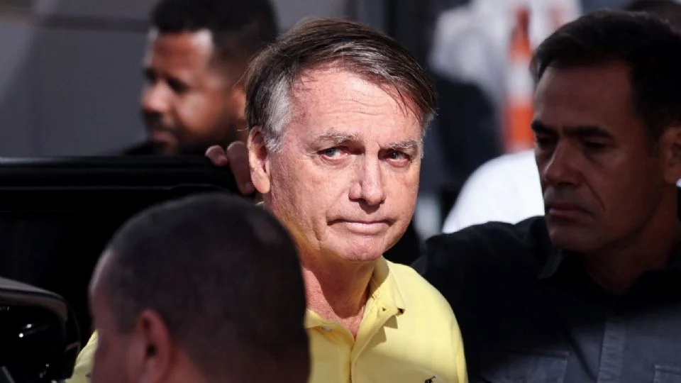 Aviso de Bolsonaro antes da prisão já provoca frustração na base e medo entre golpistas